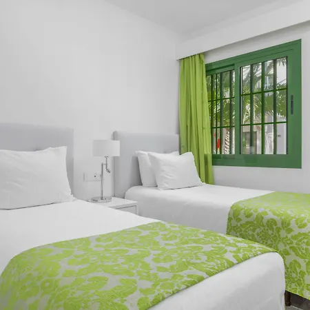 Aparthotel Club Del Carmen 4*