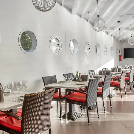 卡门俱乐部钻石度假村 公寓式酒店