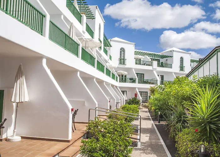 Aparthotel Club Del Carmen 4*