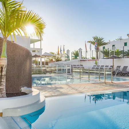 Lägenhetshotell Club Del Carmen 4*