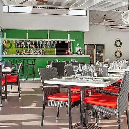Club Del Carmen Апарт-отель 4*