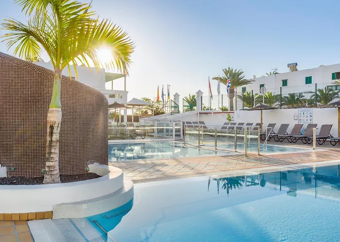 Apart Otel Club Del Carmen 4*