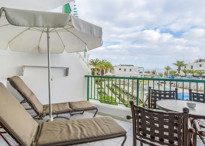 Club Del Carmen פוארטו דל כרמן