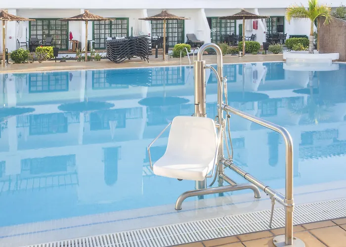 Lägenhetshotell Club Del Carmen 4*