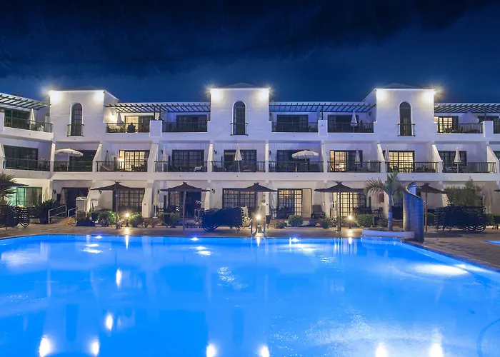 Aparthotel Club Del Carmen 4*